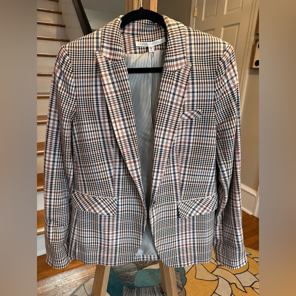Beautiful plaid Veronica Beard Blazer Size 12